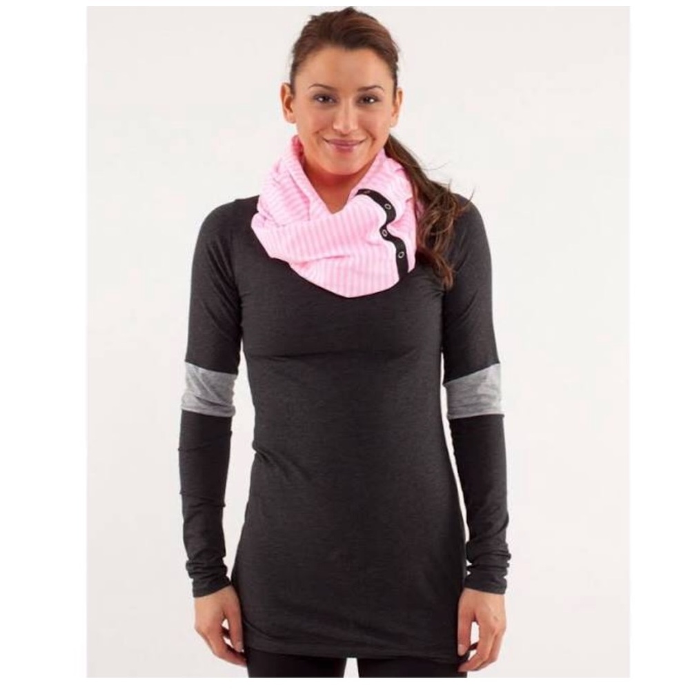 Lululemon scarf only used 1 time